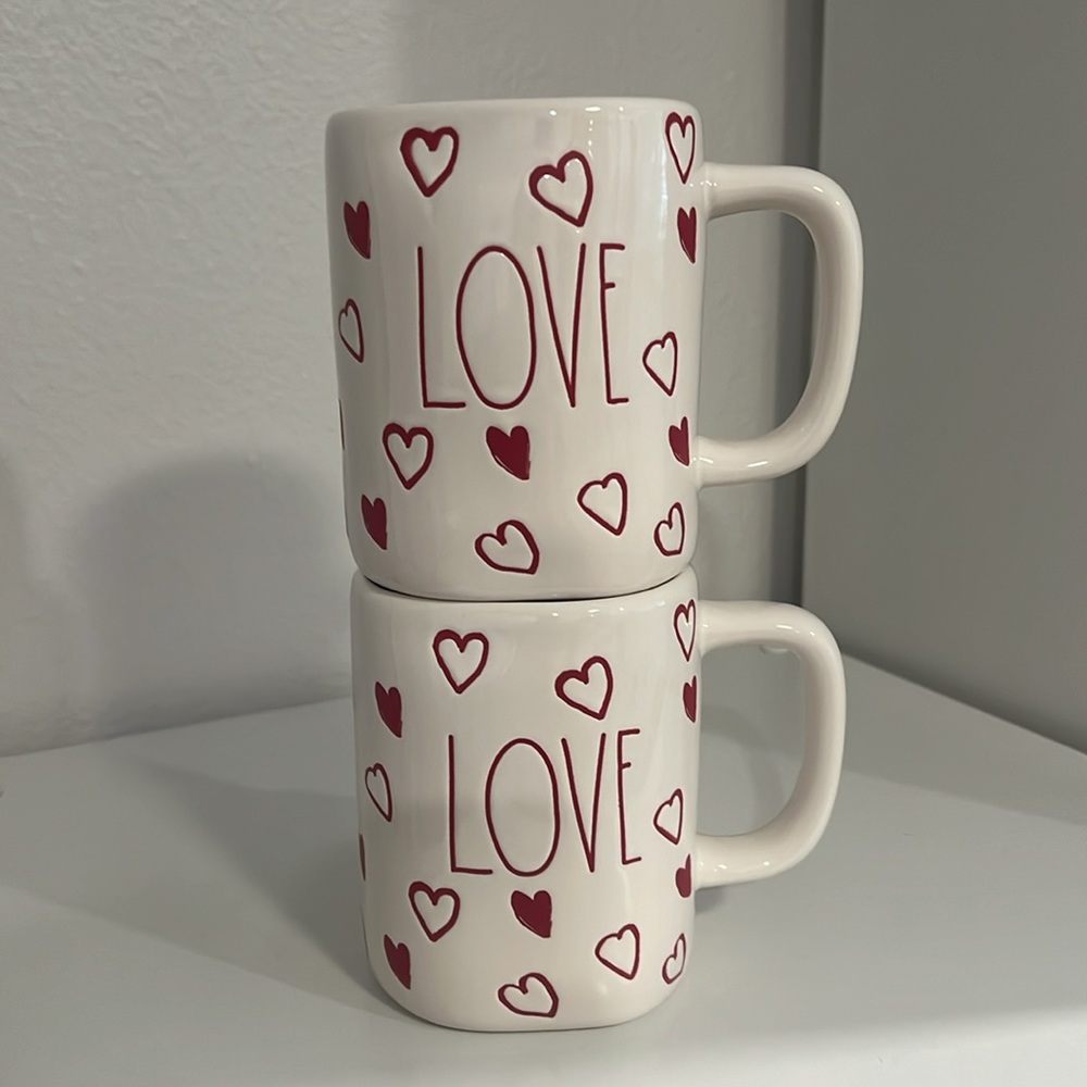 ❤️CUTE. Rae Dunn Valentin MUG. - Picture 10 of 16